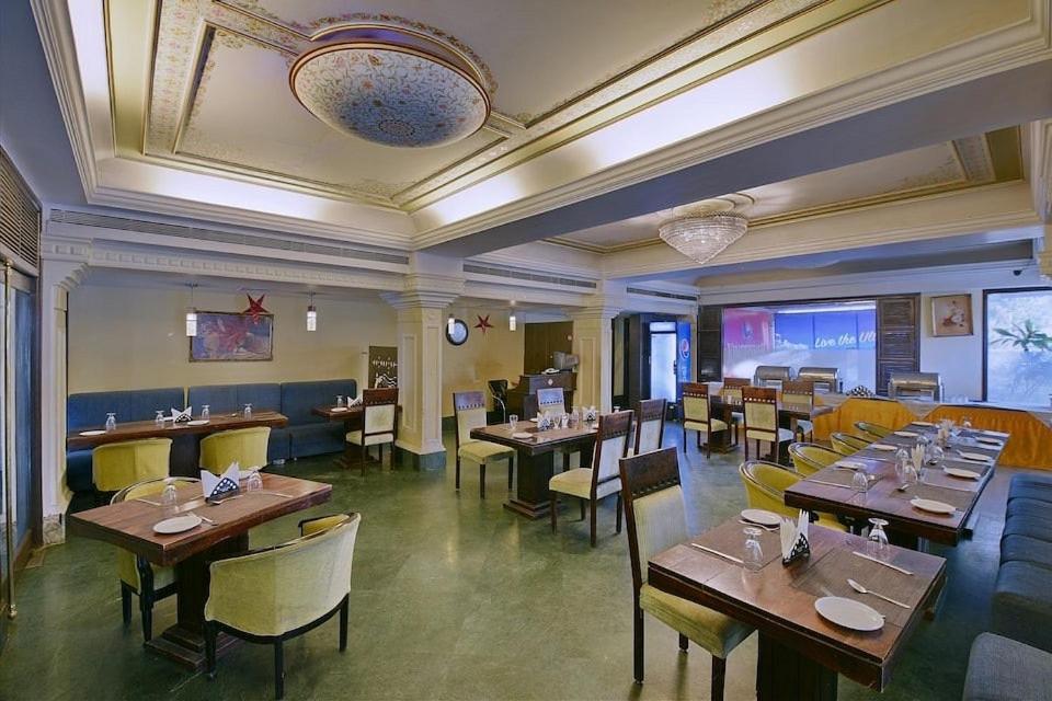 Hotel Empire Regency Jaipur Bagian luar foto