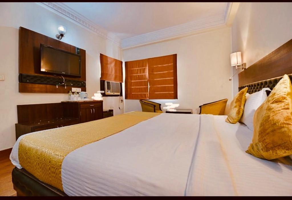 Hotel Empire Regency Jaipur Bagian luar foto