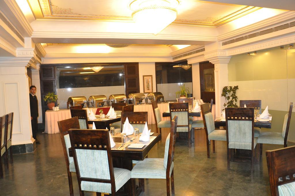 Hotel Empire Regency Jaipur Bagian luar foto