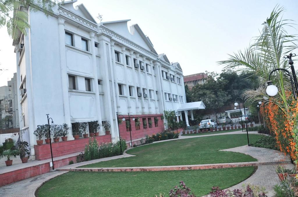 Hotel Empire Regency Jaipur Bagian luar foto
