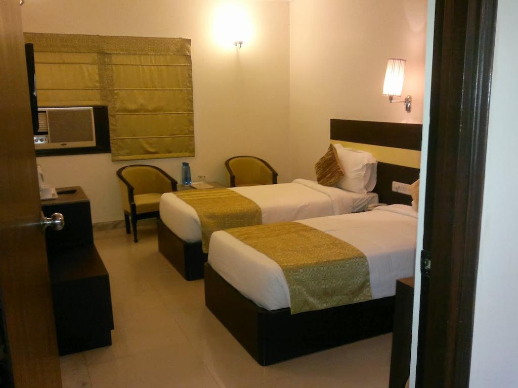 Hotel Empire Regency Jaipur Bagian luar foto