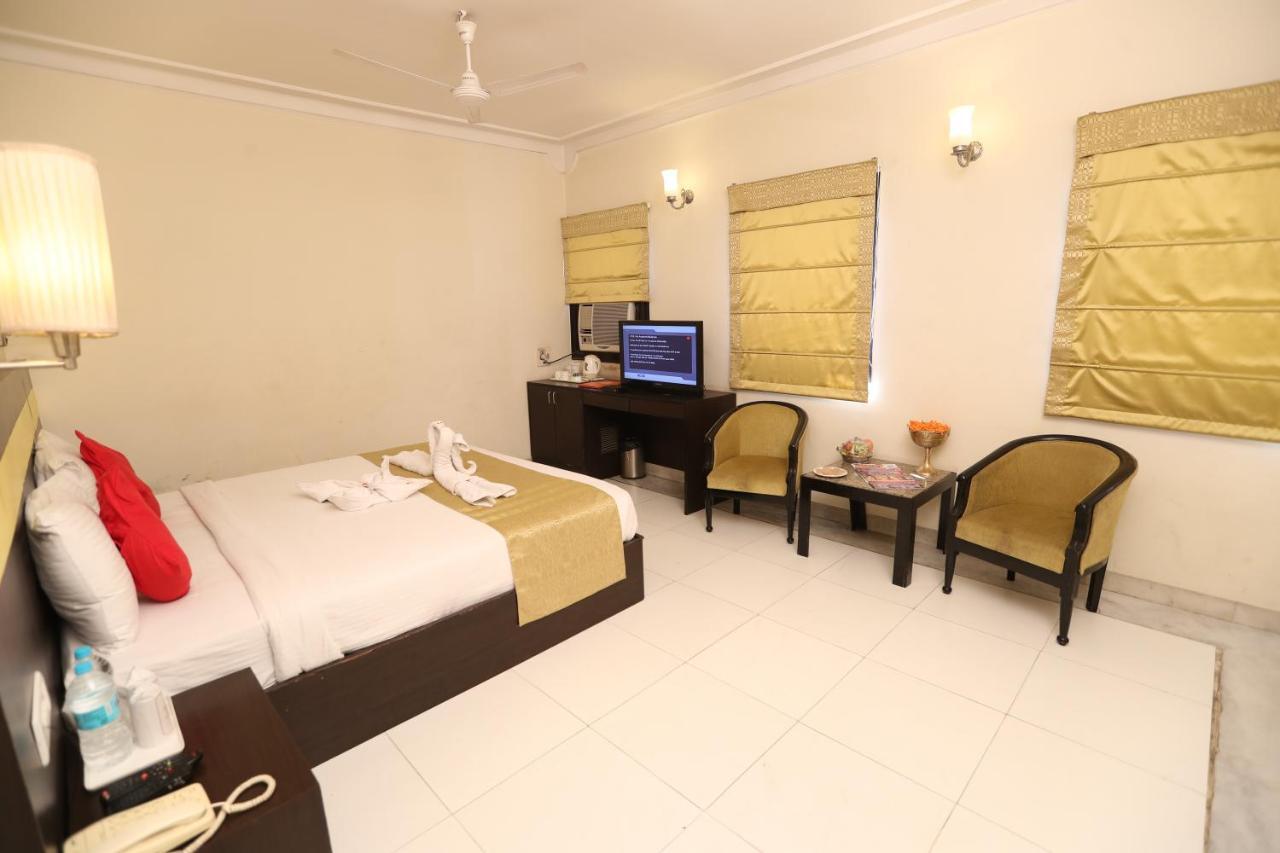 Hotel Empire Regency Jaipur Bagian luar foto