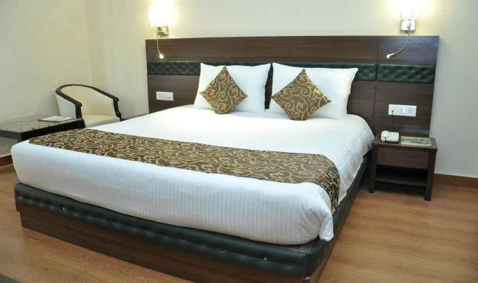 Hotel Empire Regency Jaipur Bagian luar foto